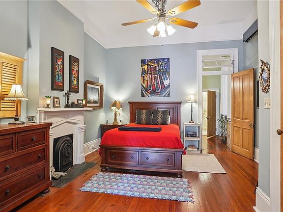 5th image of 1224 Royal St #2