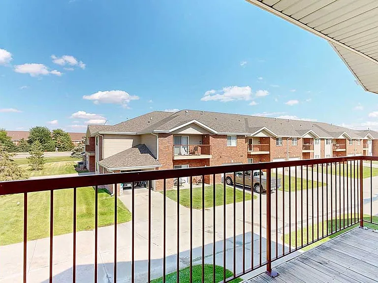 Northbrook Apartments — Photo 170