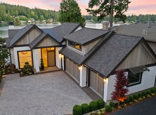 2988 Lakeview Blvd, Lake Oswego, OR 97035