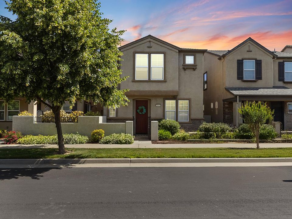 1st image of 3041 Village Park Dr
