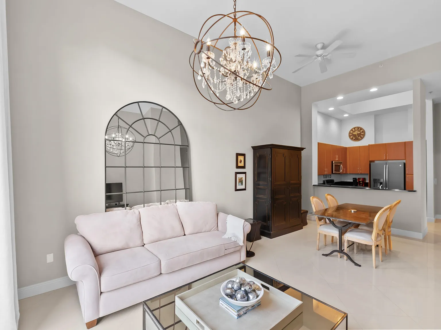 1 bed, 1.5 bath, 959 sqft, $4,950 — Photo 2
