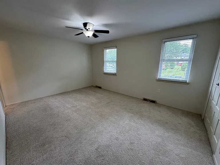 1943 Aster Rd — Photo 14