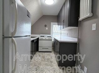 1748 South St APT 3, Lincoln, NE 68502