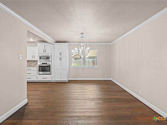 5th image of 4302 Stagecoach Trl