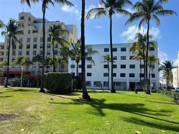 1390 Ocean Dr, Miami Beach, FL