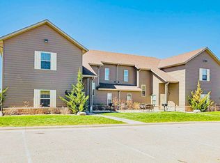 71 Bunker Dr #D, Reeds Spring, MO 65737