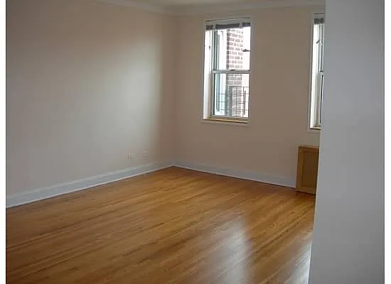 Rented by Kew Forest Realty Inc | media 1