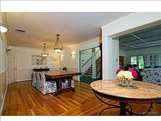4th image of 18601 Ringling St