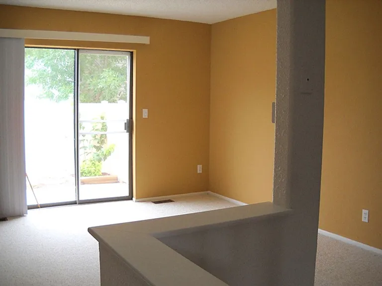 1300 Vesta Cir — Photo 4