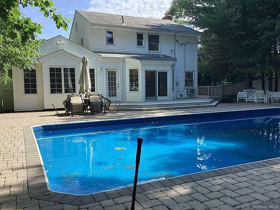 5th image of 67 Soundview Drive
