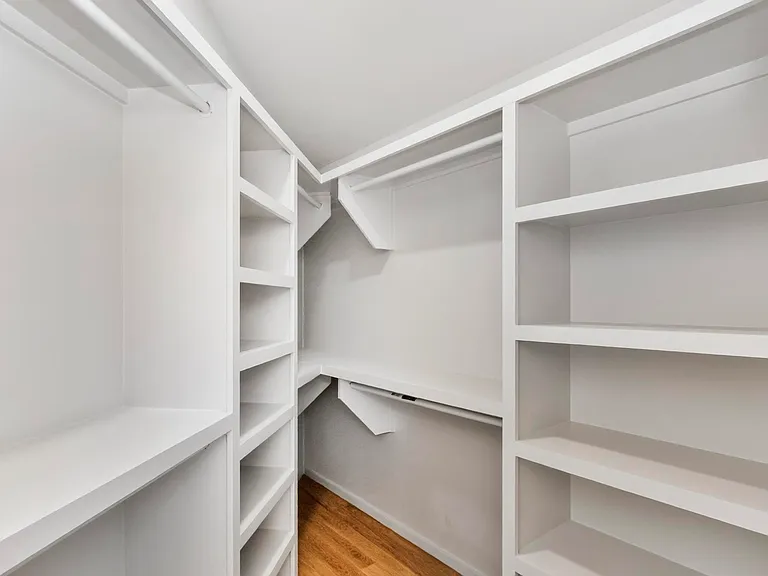 1029 Red Bud Ter — Photo 15