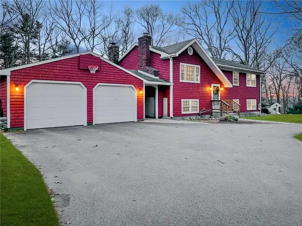 9 Hardwood Ln, Westerly, RI 02891