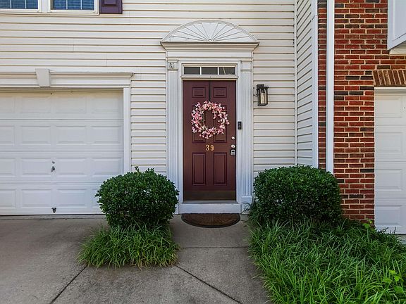 2nd image of 39 Heritage Oak Way