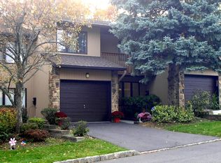 14 Woodland Dr, Woodland Park, NJ 07424