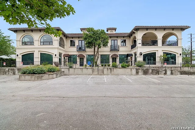 2 bed, 2.0 bath, $3,000 — Photo 3