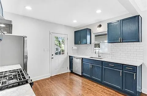 1690 Emerald Ave SW — Photo 8