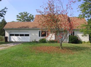 14 Emily Ct, Bergen, NY 14416