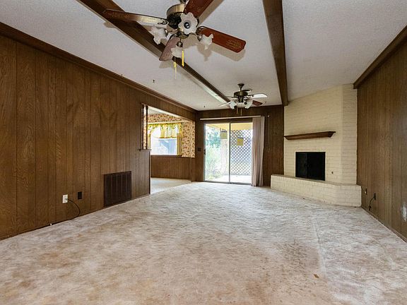 3rd image of 1101 Mills Ave