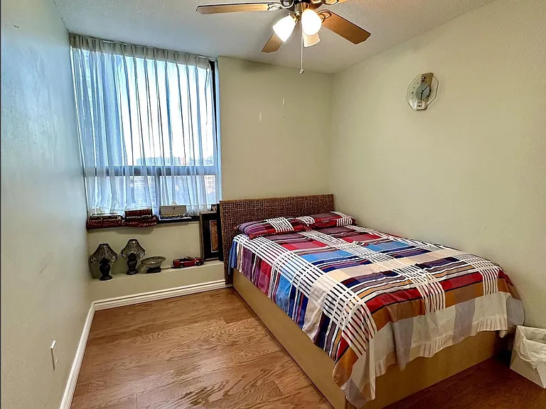 20 Mississauga Valley Blvd #1009 — Photo 6