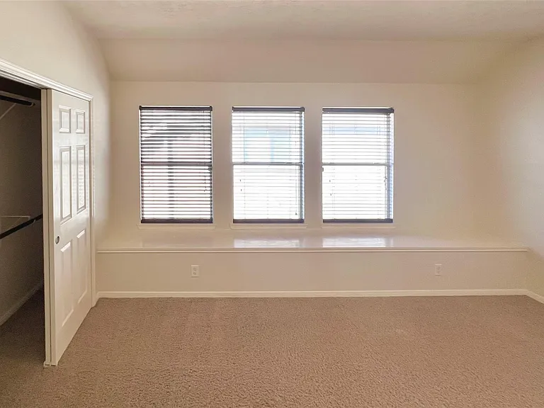 26114 Silver Timbers Ln — Photo 19