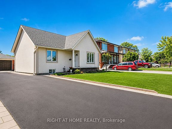 2nd image of 25 Burlingame Rd