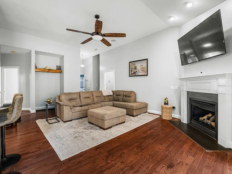 224 Blue Creek Farms Dr — Photo 20