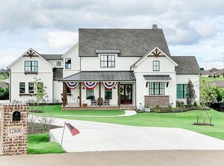 12800 Modena Ct, Fort Worth, TX 76126