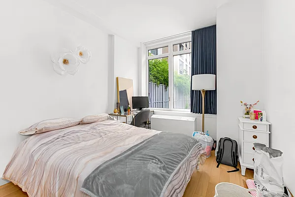 Rented by Compass | media 21