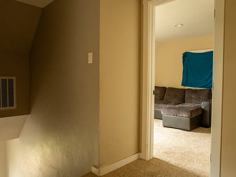 11690 Tabeaud Rd — Photo 14