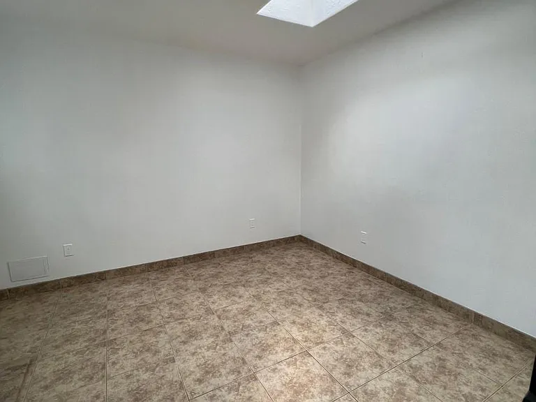 Study Room/3rd Bedroom