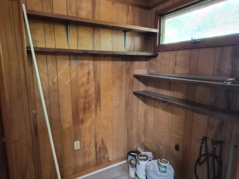 809 W Allen Ln — Photo 17