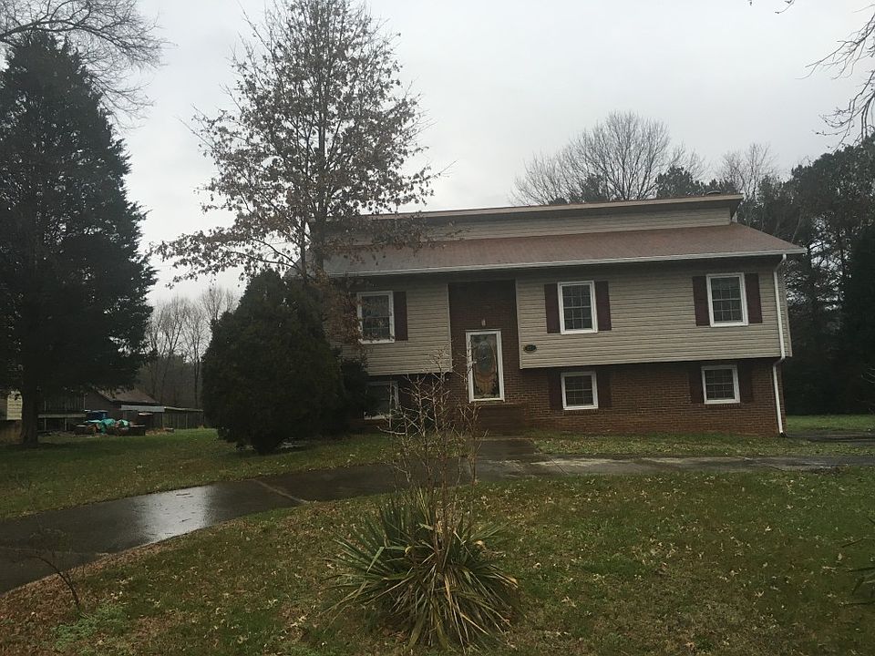 1st image of 229 Homestead Dr