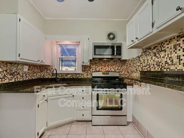 1631 N Dukeland St, Baltimore, MD 21216