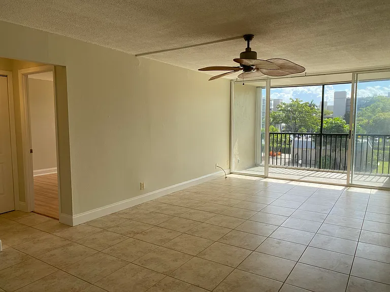 4 Royal Palm Way #308 — Photo 6