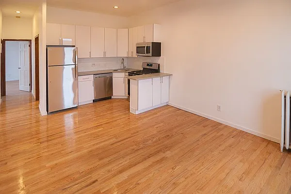 Rented by Horowitz Real Estate | media 12