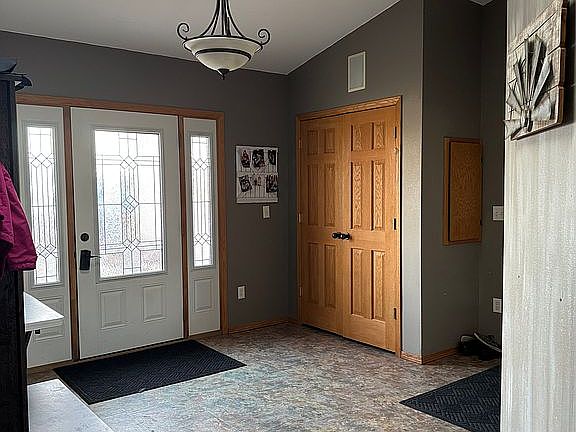 3rd image of 270 31st St