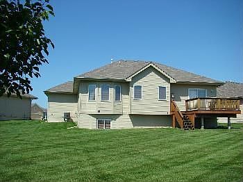 1st image of 9519 Honey Locust Cir