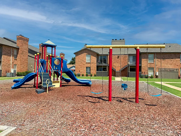 Quail Crossing Apartments — Photo 6