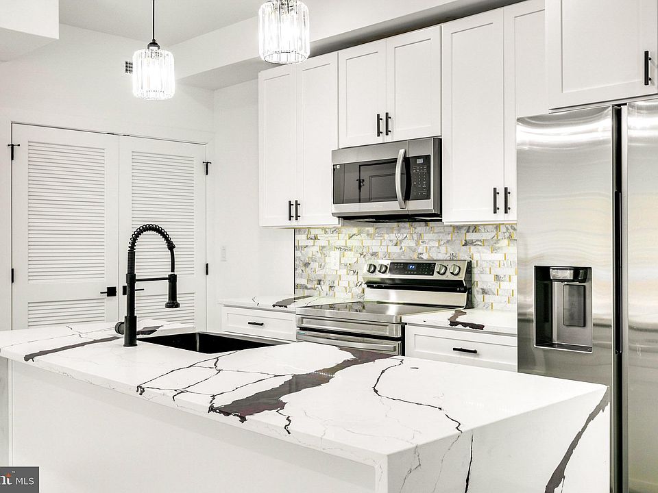 1st image of 2054 N 2nd St #13