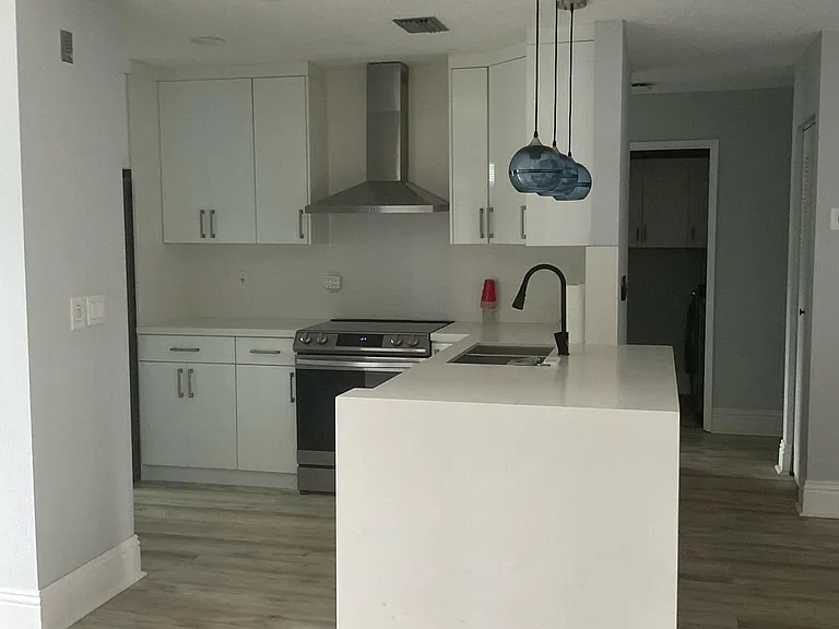 14898 Wedgefield Dr #202 — Photo 5