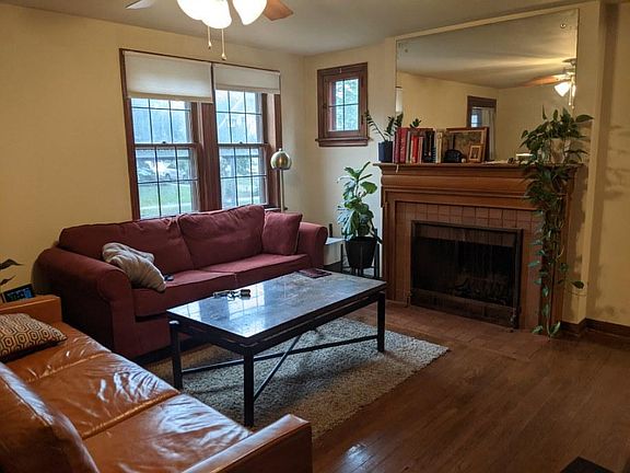4th image of 52 Orchard Ln