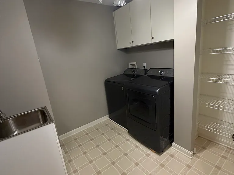 1921 Limestone Dr — Photo 14
