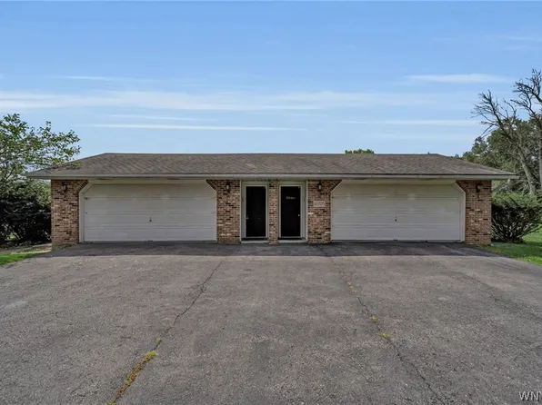 10705 Keller Rd, Clarence, NY 14031