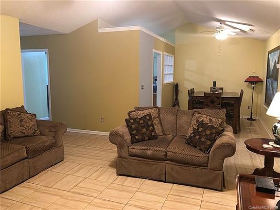 5th image of 6031 Country Walk Dr #17