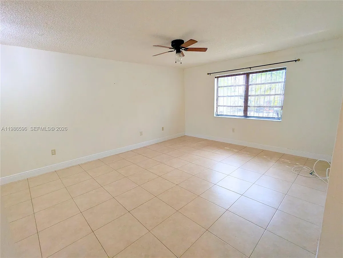 Building Photo - 4050 NW 135th St #8-9