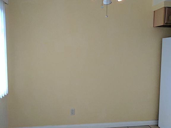 4th image of 338 E Washington Ave APT 04