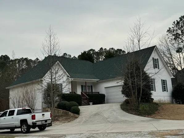 359 Castlewood Rd, Tyrone, GA 30290