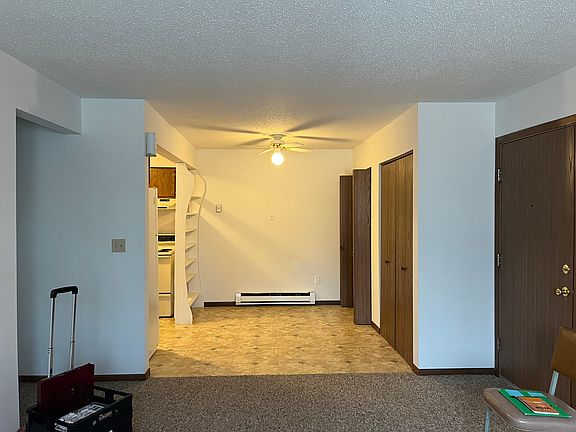 3rd image of 413 S 3rd St APT 7