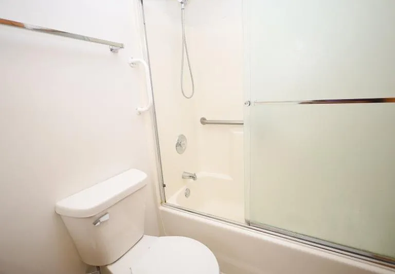 220 Broadway Ave S #911 — Photo 8