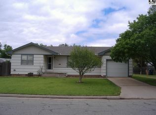 2103 N Van Buren St, Hutchinson, KS 67502